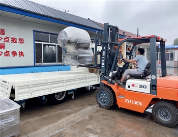 400L真空滾揉機1臺，200L不銹鋼料車2臺，發(fā)往泰安
